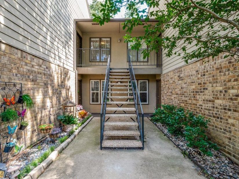 5300  Keller Springs Road  2054, Dallas Texas 75248