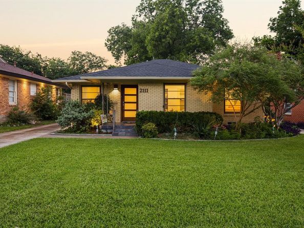 2111  Melbourne Avenue , Dallas Texas 75224