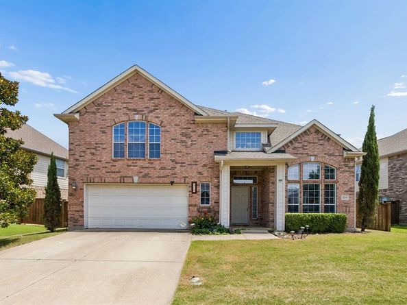 2715  Columbus  , Grand Prairie Texas 75054