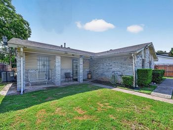 2524 N Saint Augustine Drive 