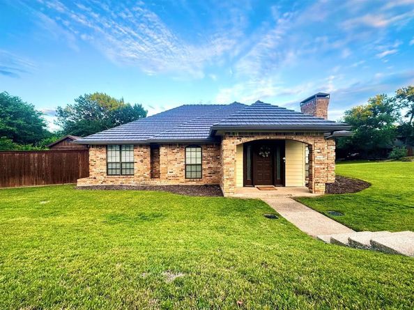 8712  Lake Country Drive , Fort Worth Texas 76179