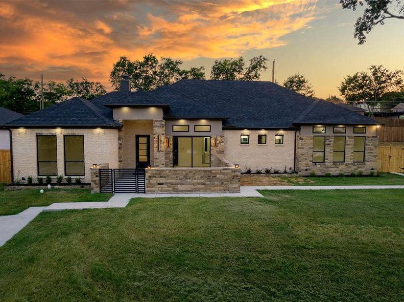 6505  Kemrock Drive , Dallas Texas 75241