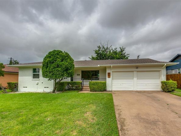 2413  Patricia Lane , Garland Texas 75041
