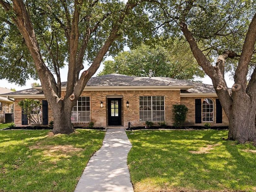 3402  Carla Drive , Rowlett Texas 75088