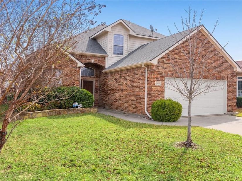 8604  Secret Forest Drive , Dallas Texas 75249