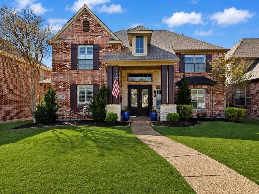 2217  Landoine Lane , Lewisville Texas 75056