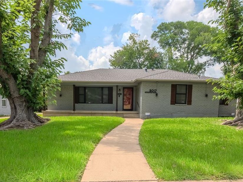 8017  Woodhue Road , Dallas Texas 75228