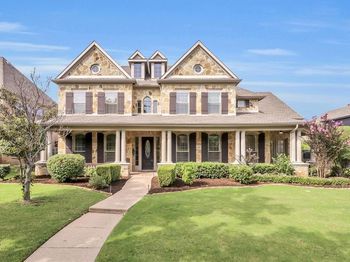 1216  Queen Peggy Lane 