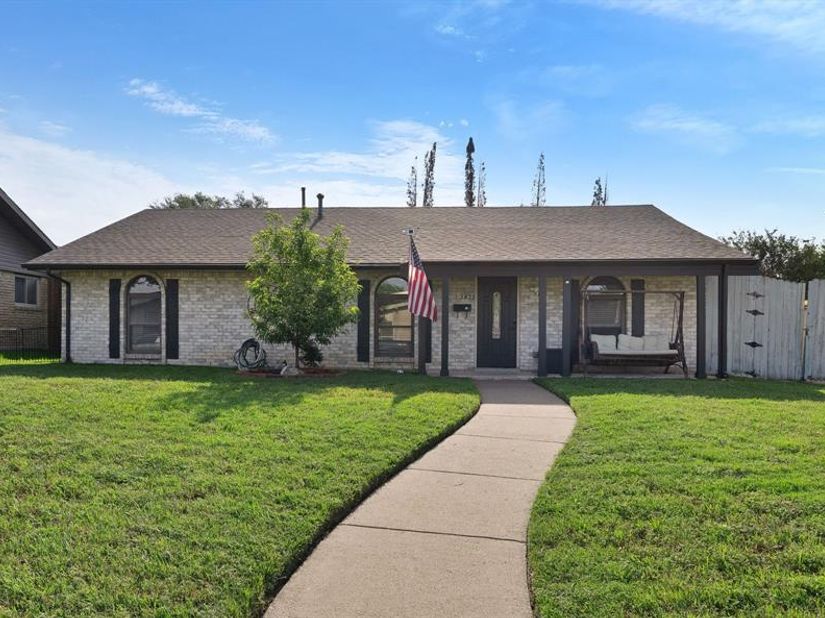 3433  Flagstone Drive , Garland Texas 75044