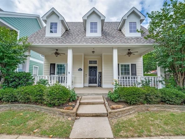 1900  Saint Simons Street , Savannah Texas 76227