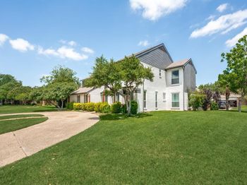 7711  Turnberry Lane 