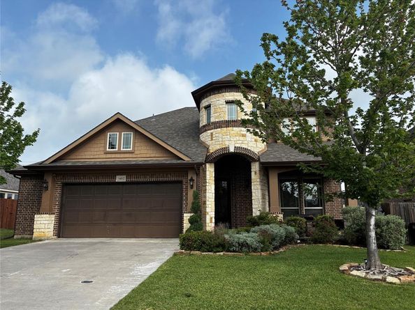 1412  Chase Way , Crowley Texas 76036