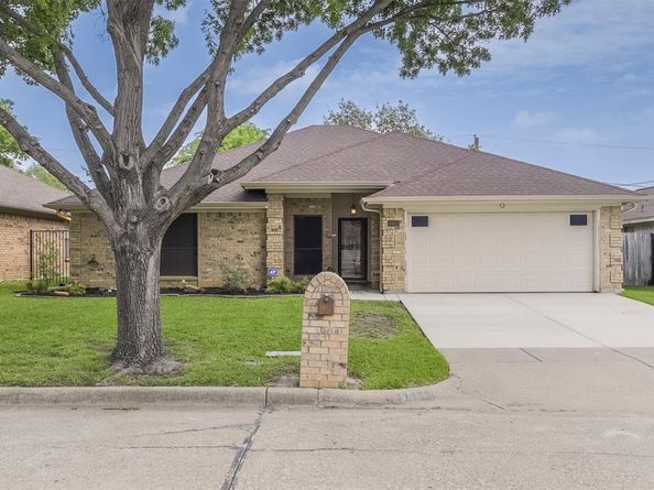 6111  Fern Meadow Road , Arlington Texas 76017