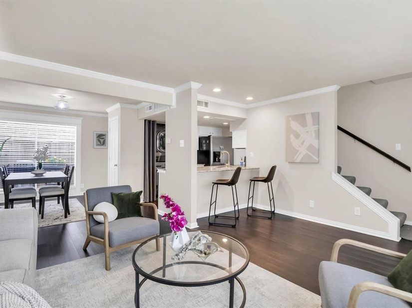 2702  Douglas Avenue  125, Dallas Texas 75219