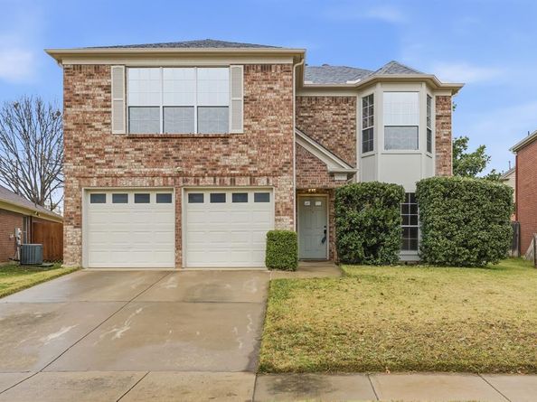 919  Waterford Way , Euless Texas 76039