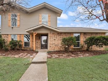 2736 E Wentwood Drive 