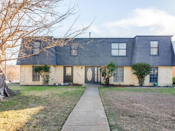 8001  Carrick Street , Benbrook Texas 76116