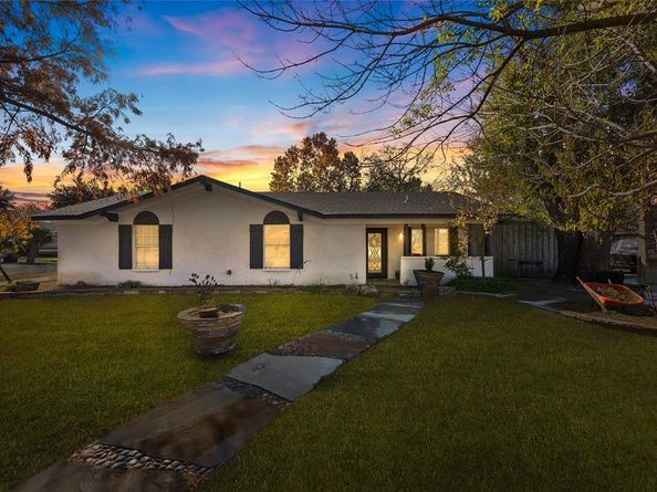 101  Gregory Drive , Heath Texas 75032