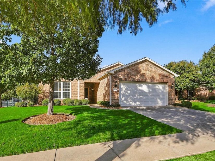 6009  Prairie Bend Lane , Frisco Texas 75036