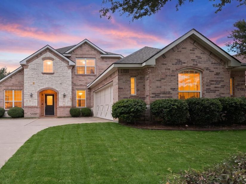 302  Garden Path Lane , Mansfield Texas 76063