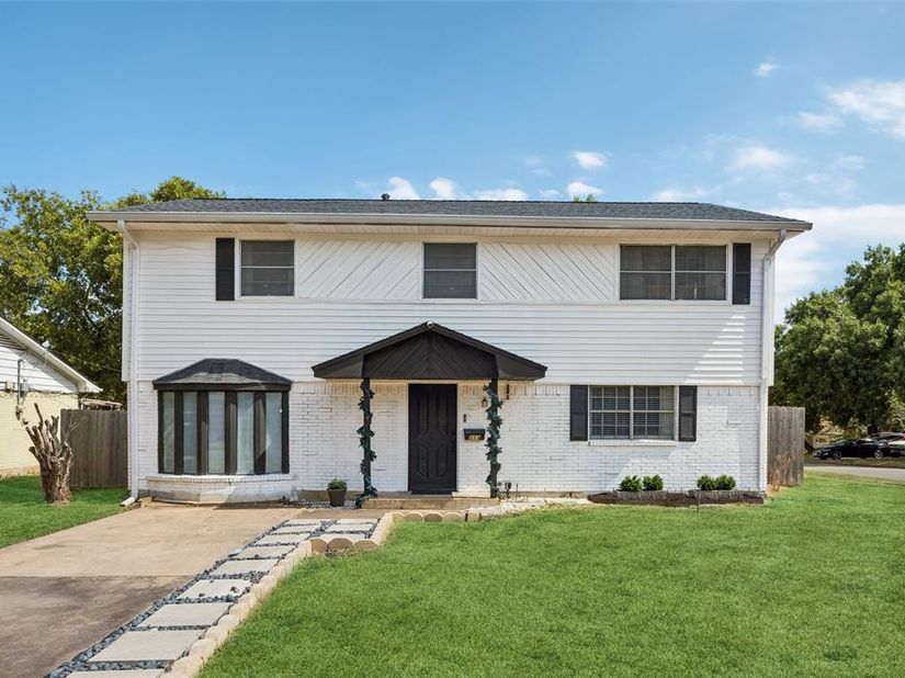 213  Harrington Circle , Duncanville Texas 75116