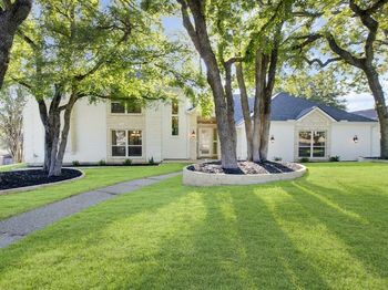 801  Highwoods Trail 