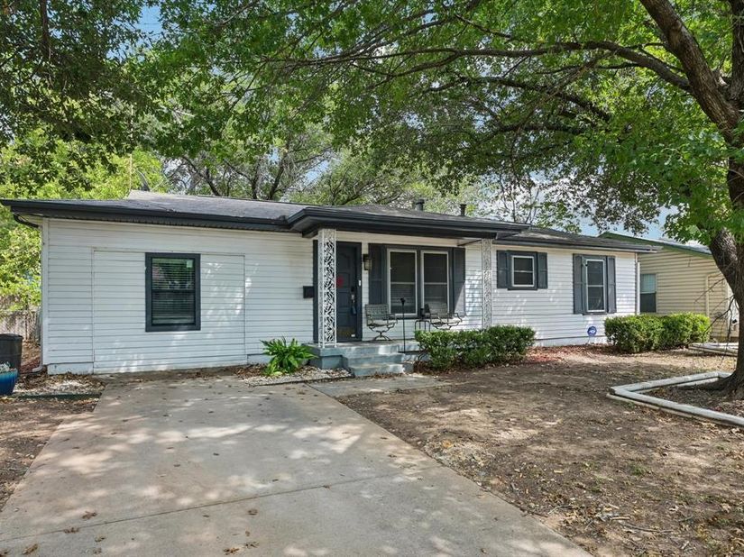 3204  Aurora Street , Haltom City Texas 76117