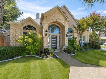 6400  Bermuda Dunes Drive 
