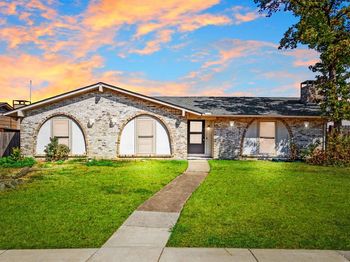 3215  Rockne Lane 
