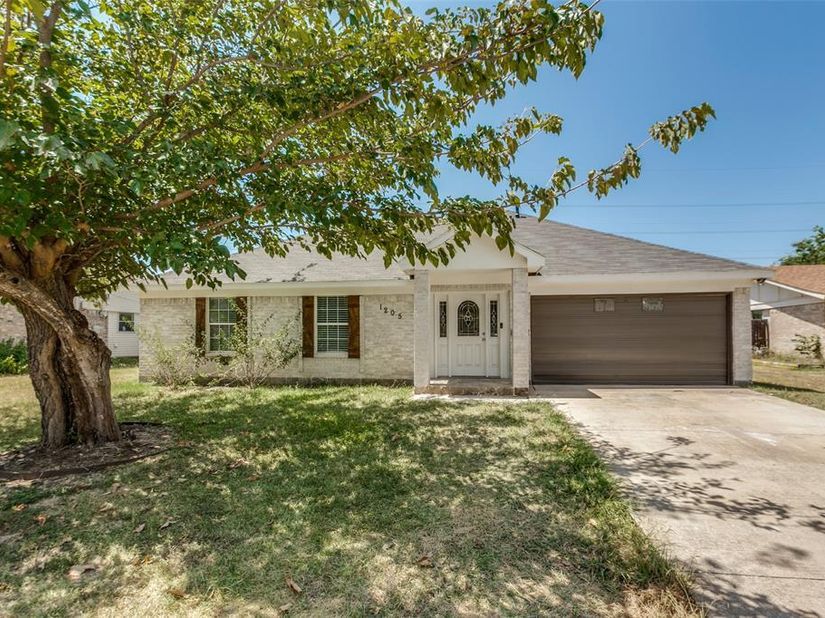 1205  Briarcove Drive , Richardson Texas 75081