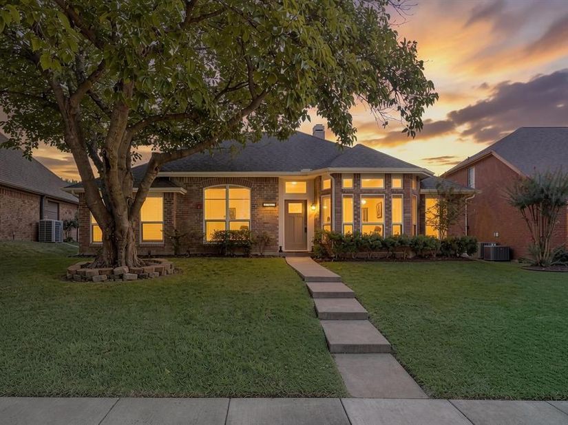 1510  Palisades Drive , Carrollton Texas 75007