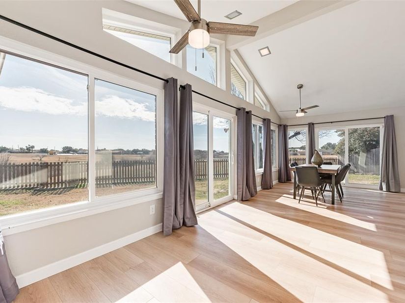 1954  Rambling Ridge Lane , Carrollton Texas 75007