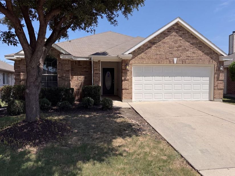 632  Stirrup Bar Drive , Fort Worth Texas 76179