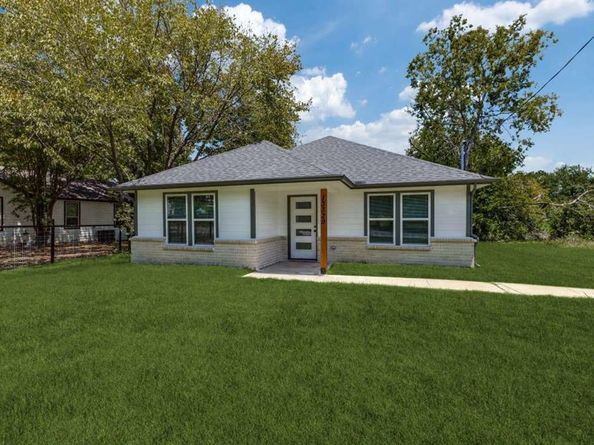 13329  Lenosa Lane , Dallas Texas 75253