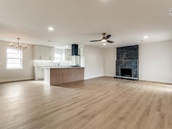 6225 N Jim Miller Road 