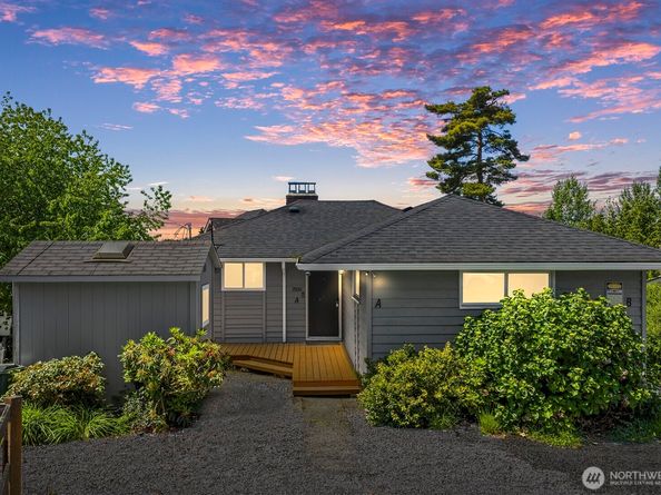 15330 40th Avenue W A & B, Lynnwood WA 98087