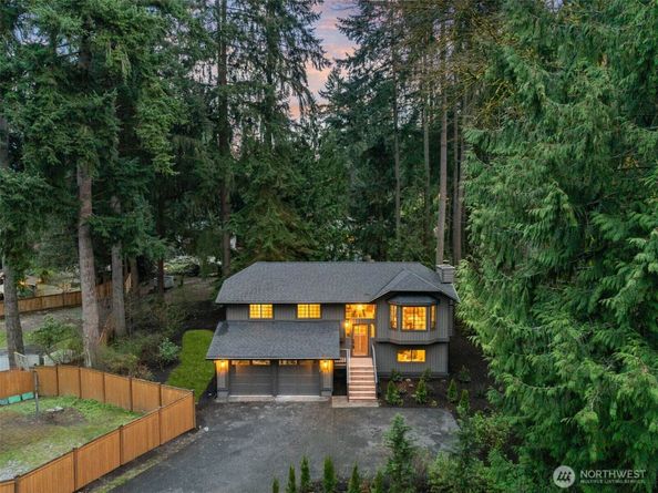 15817 SE Newport (private drive) Way, Bellevue WA 98006