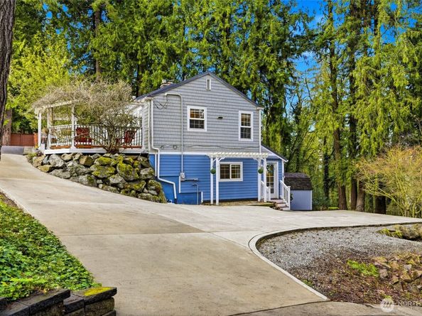 16714 SE Newport Way, Bellevue WA 98006