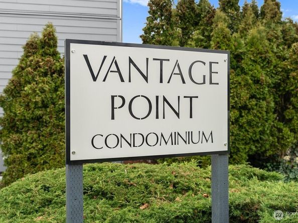 2611 NE 4th 234, Renton WA 98056