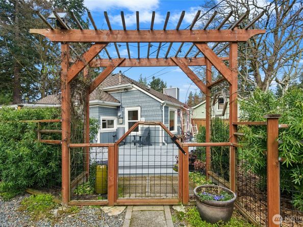 14051 1st Avenue NW, Seattle WA 98177