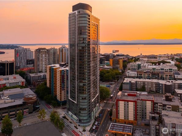 2510 6th Avenue 3401, Seattle WA 98121