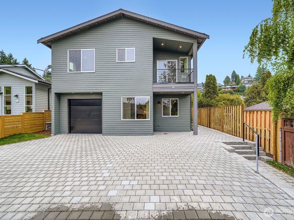 8810 41st Avenue SW, Seattle WA 98136