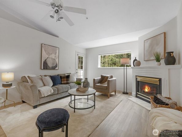 5620 14th Drive W Q 305, Everett WA 98203