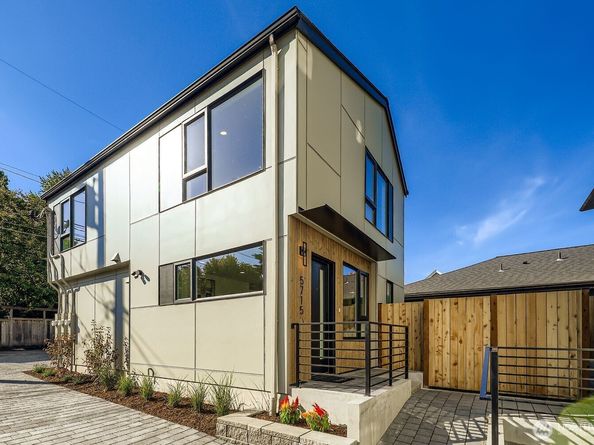 5715 35th Avenue NE, Seattle WA 98105