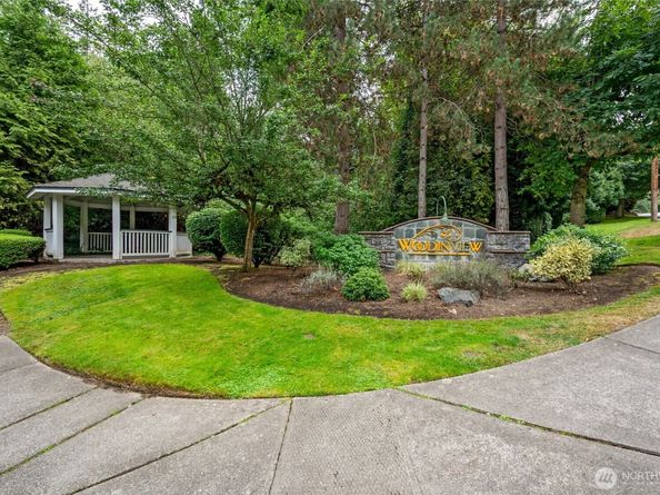 17204 123rd Place NE N104, Bothell WA 98011