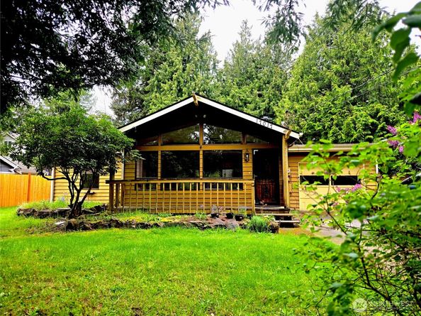 17017 10th Avenue NE, Shoreline WA 98155