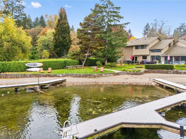 17519 NE 38th Court 9B, Redmond WA 98052