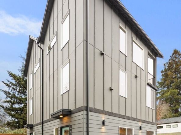 806 C S Rose Street, Seattle WA 98108