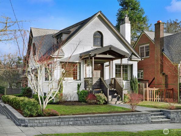 7060 Dibble Avenue NW, Seattle WA 98117