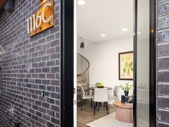 1116 13th Avenue C, Seattle WA 98122